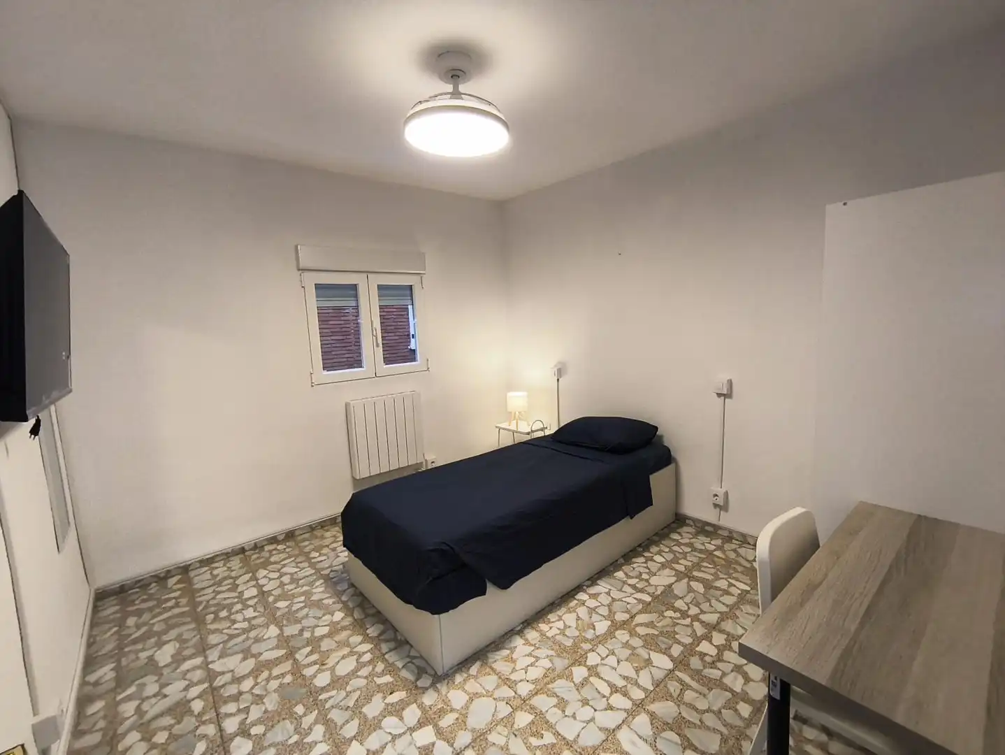 Schlafzimmer von Wohnung zur untervermieten in Leganés mit Heizung, Möbliert und Waschmaschine