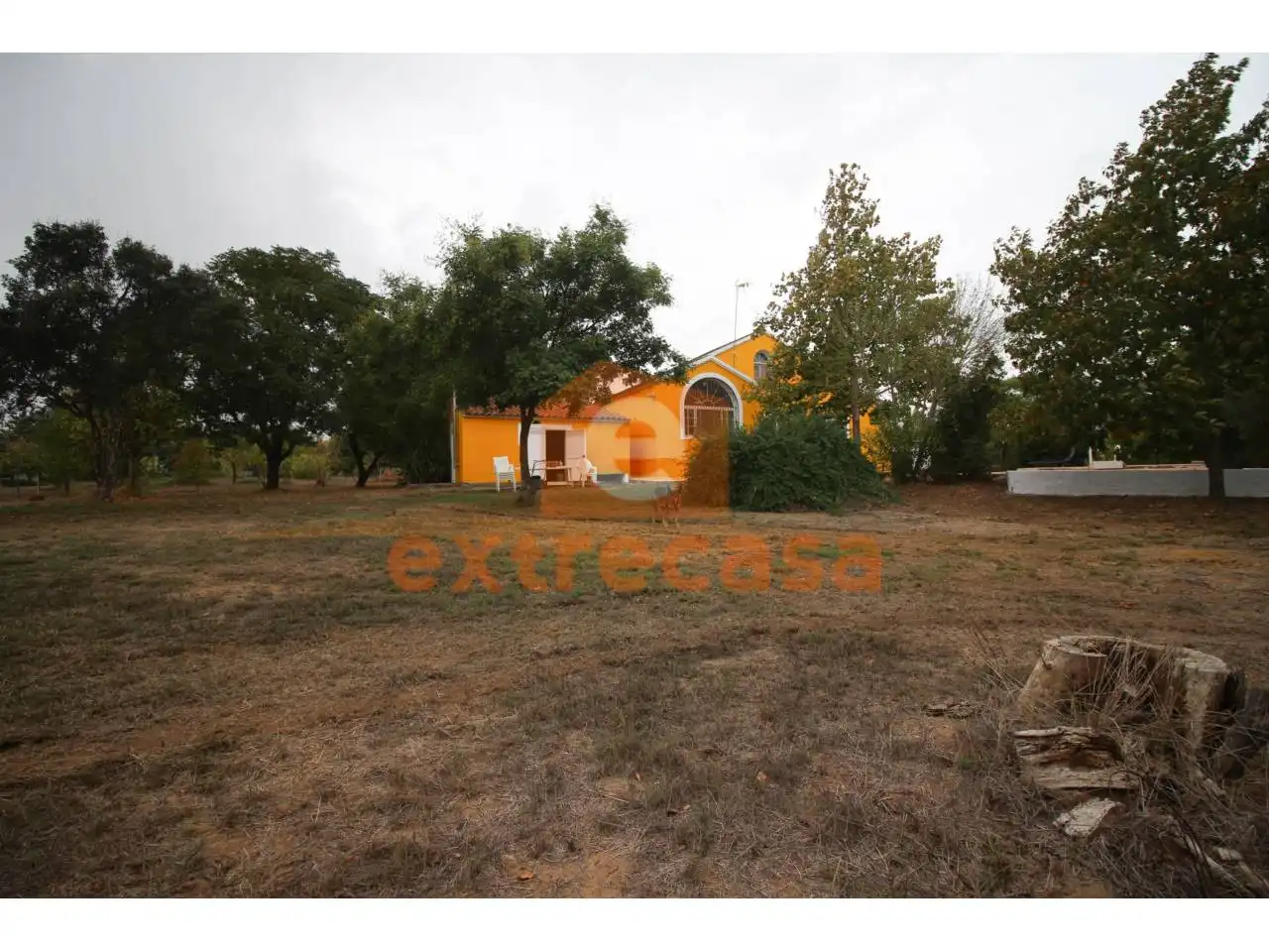 Haus oder Chalet zum Verkauf in Badajoz mit Klimaanlage, Heizung und Privatgarten