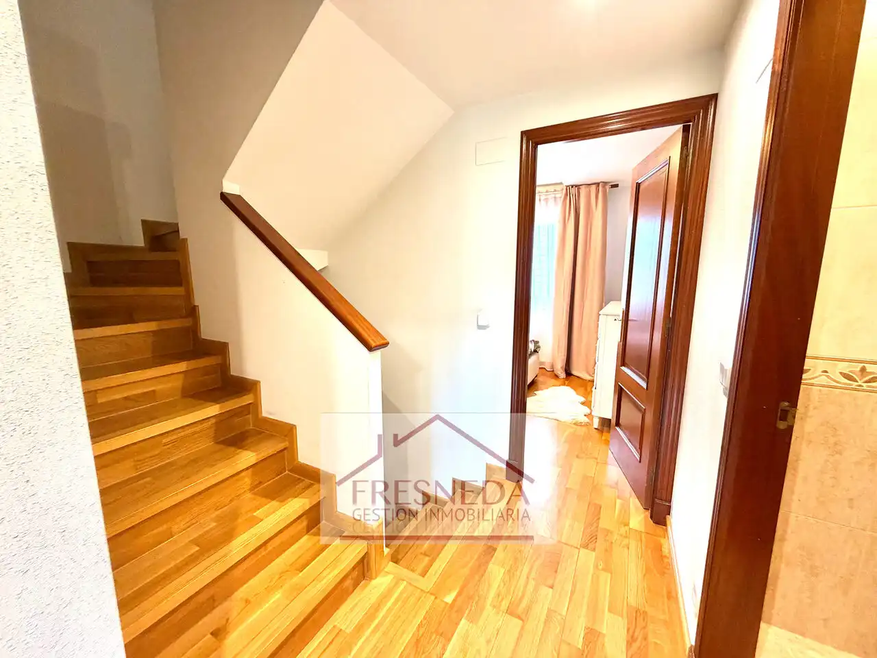 Casa adosada en venda en Siero amb Calefacció, Jardí privat i Parquet