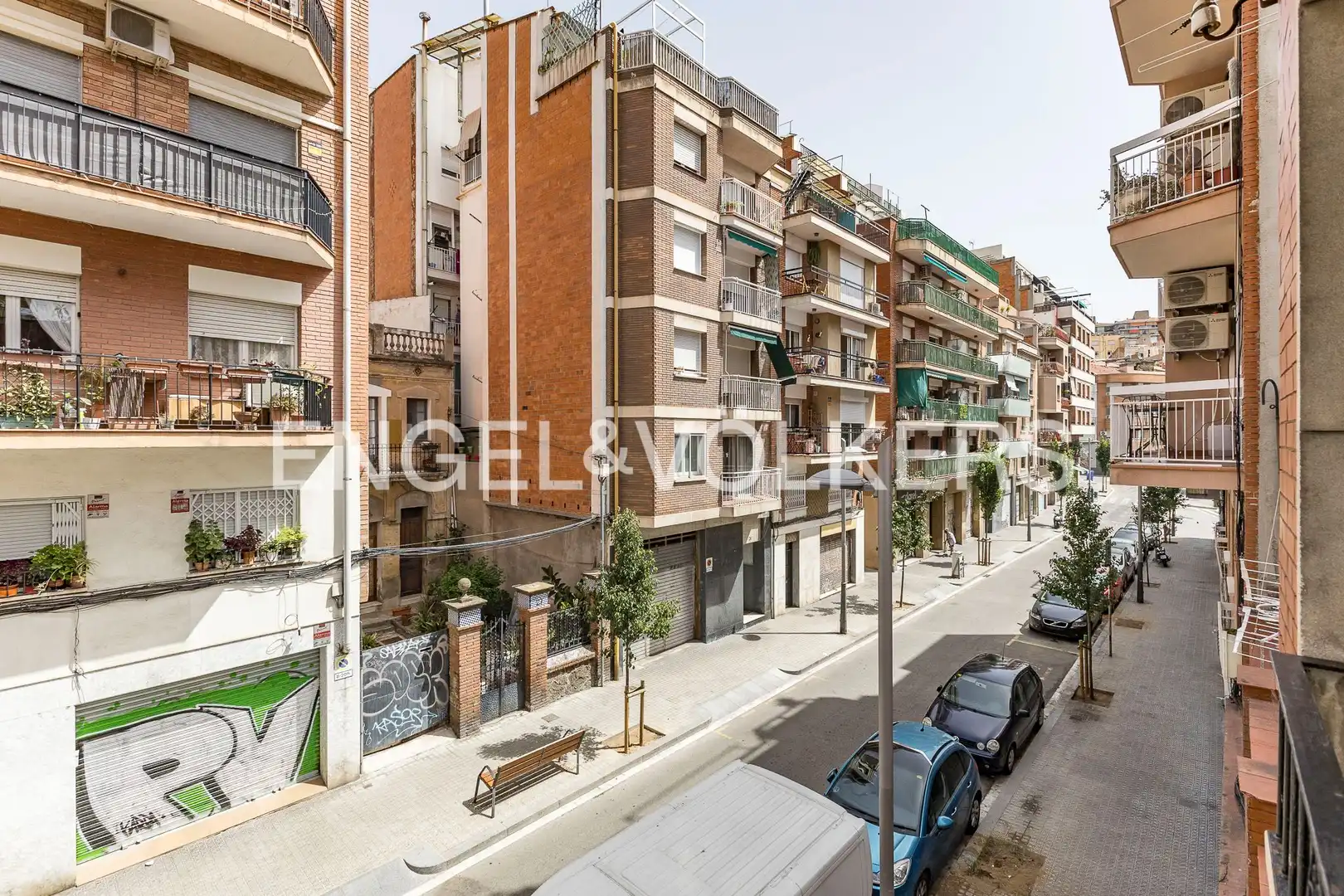 Vista exterior de Casa o xalet en venda en Barcelona amb Aire condicionat, Calefacció i Terrassa