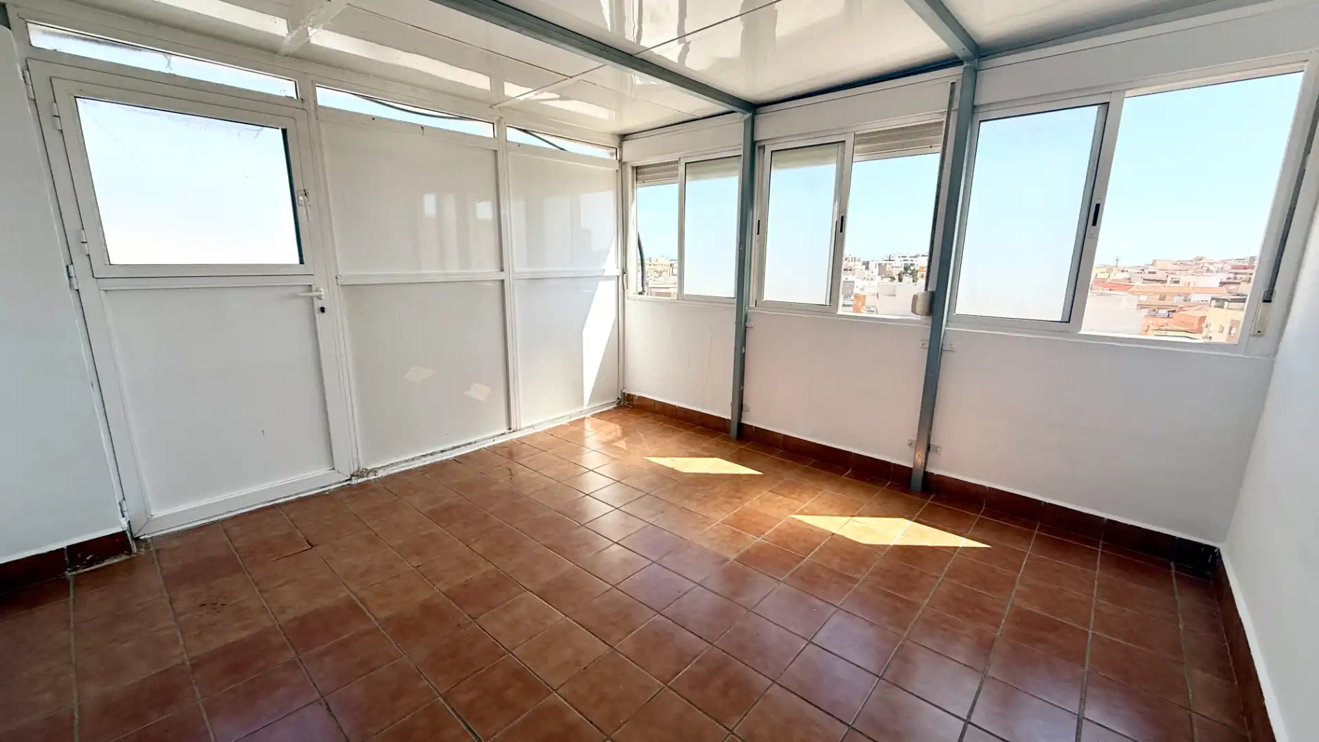 Terraza de Piso en venta en Roquetas de Mar con Terraza