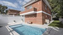 Swimming pool of House or chalet for sale in Cunit  with Air Conditioner, Heating and Private garden