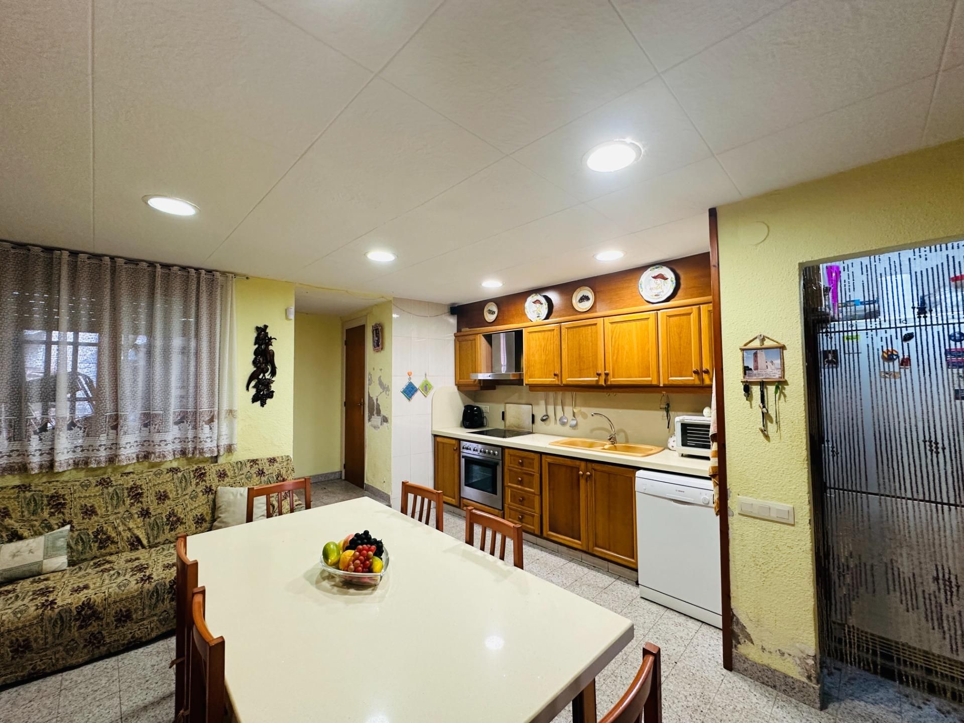 House or chalet for sale in Casc Antic, Amposta