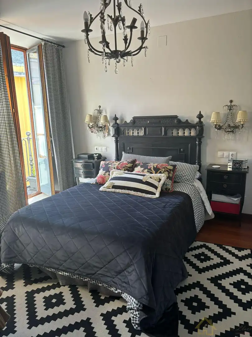 Habitación de Casa o chalet en venta en Ribadeo con Calefacción, Trastero y Amueblado
