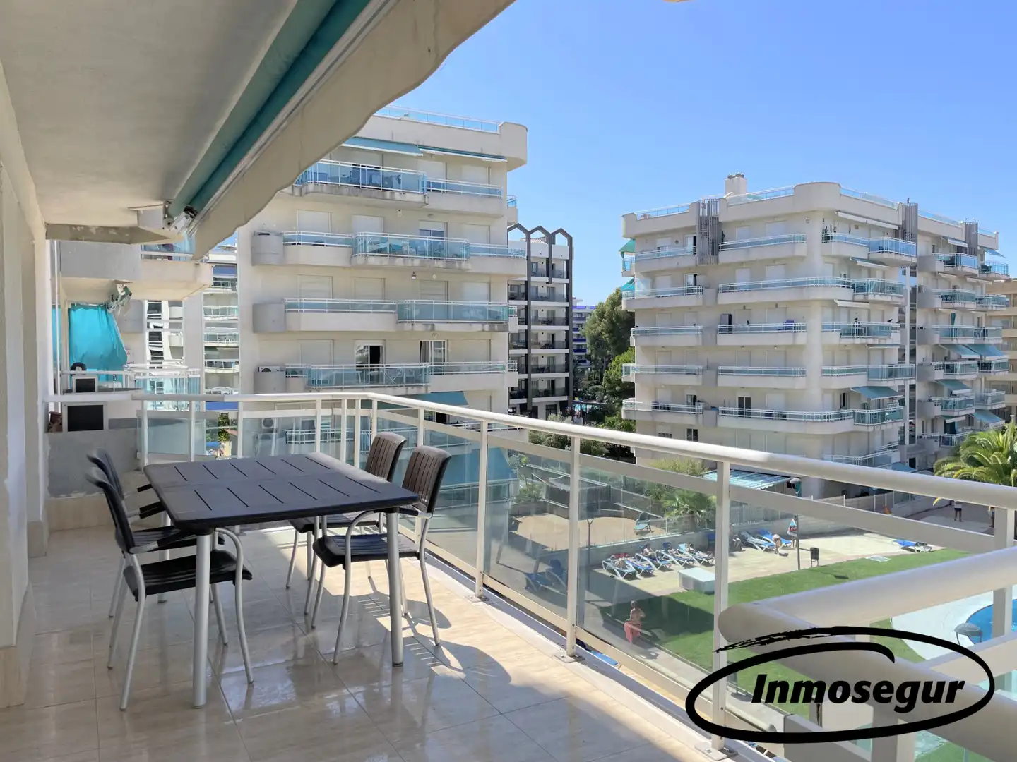 Terraza de Piso en venta en Salou con Calefacción, Terraza y Amueblado