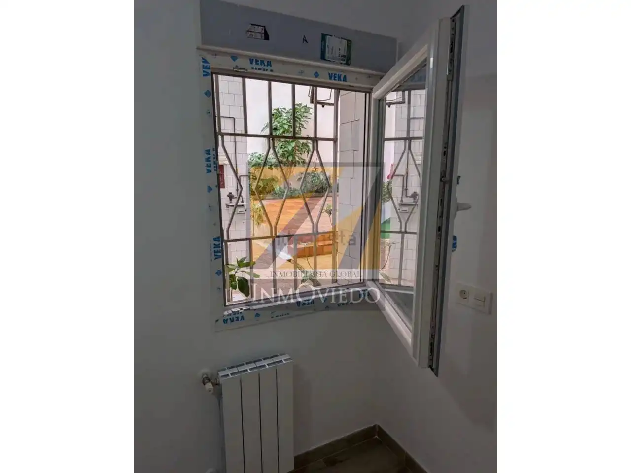 Terrassa de Pis en venda en Gijón  amb Calefacció, Terrassa i Alarma