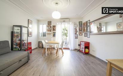 Living room of Flat to rent in  Barcelona Capital  with Air Conditioner, Heating and Furnished