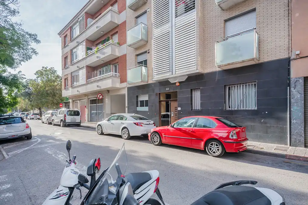 Exterior view of Apartments for sale in Girona  with Storage room