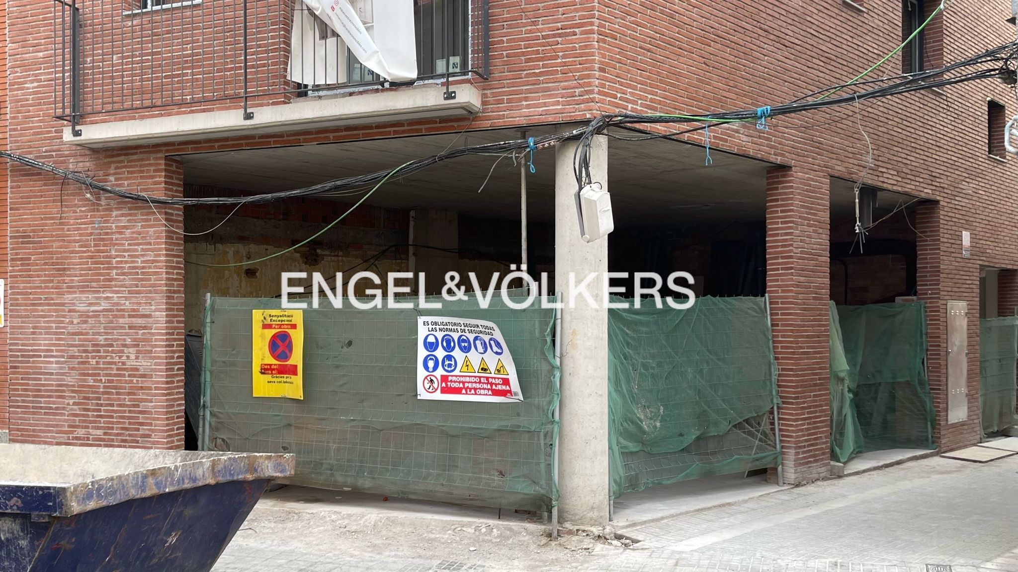 Exterior view of Premises for sale in Terrassa