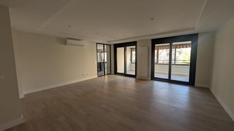Photo 3 of Flat for rent in Mirasierra,  Madrid Capital