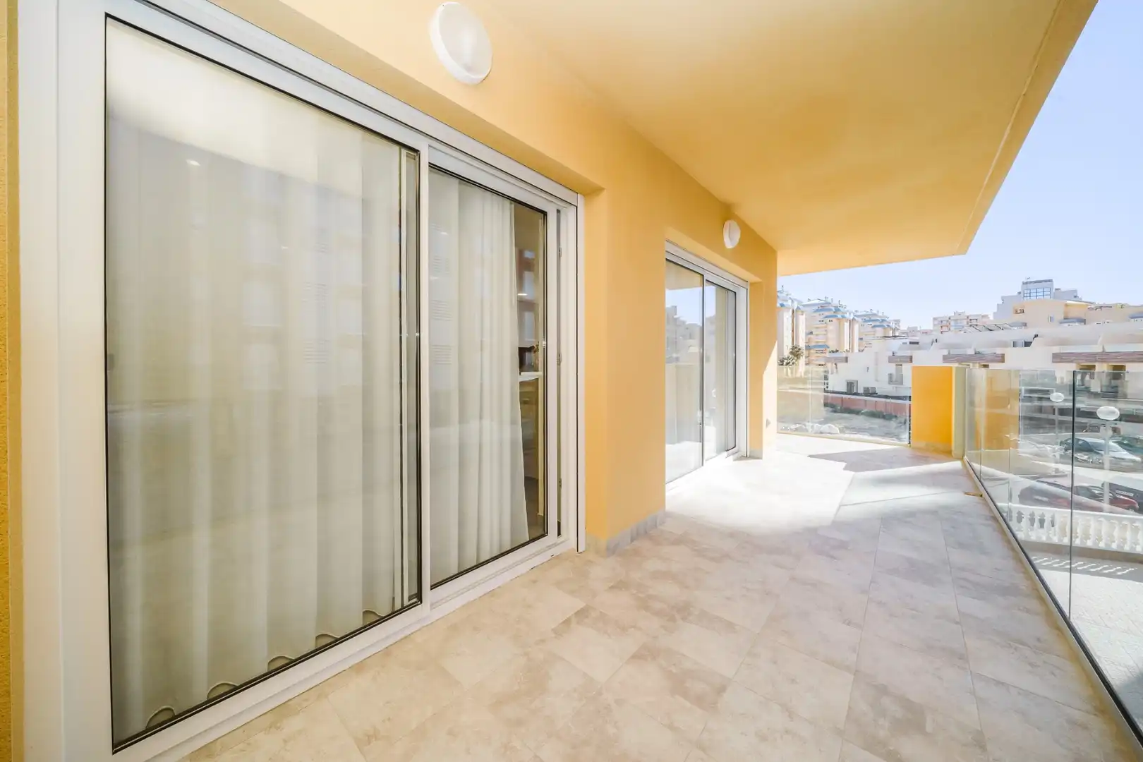 Terrassa de Apartament en venda en La Manga del Mar Menor amb Aire condicionat, Terrassa i Piscina