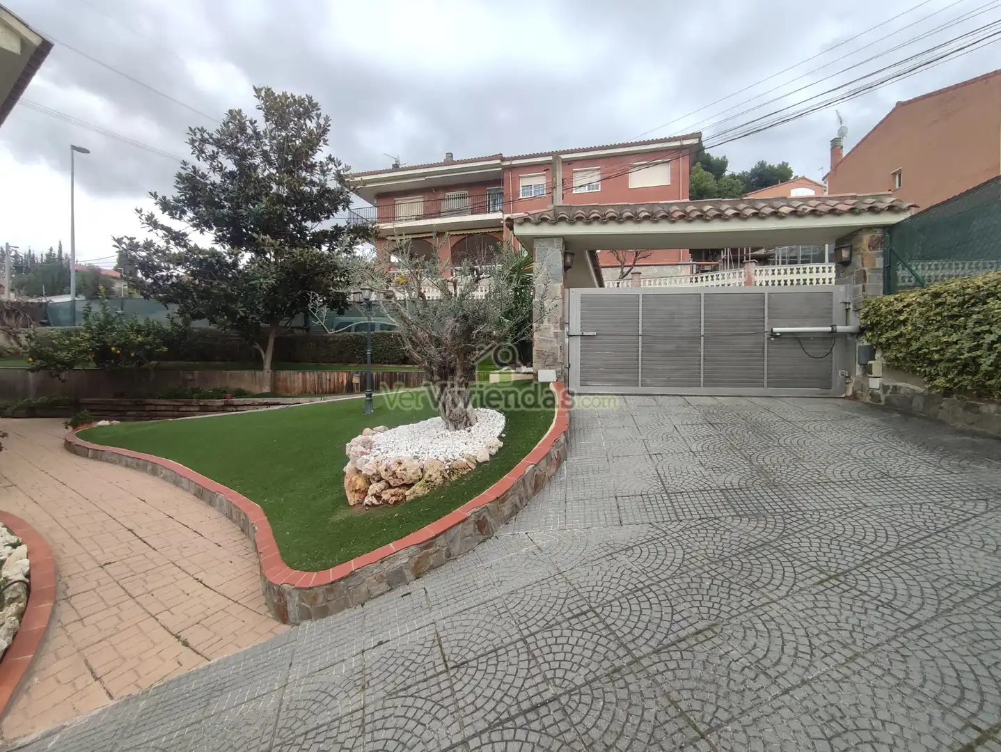 Vista exterior de Casa o xalet en venda en Abrera amb Aire condicionat, Calefacció i Jardí privat