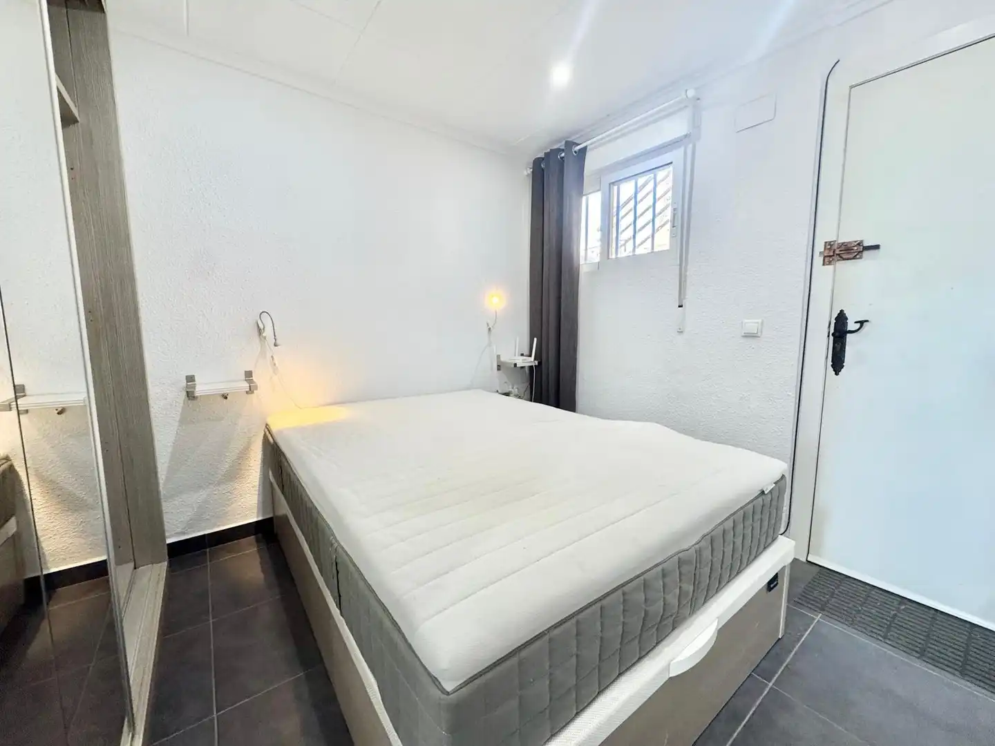 Schlafzimmer von Wohnung zur Miete in Torrevieja mit Möbliert, Waschmaschine und Mikrowelle
