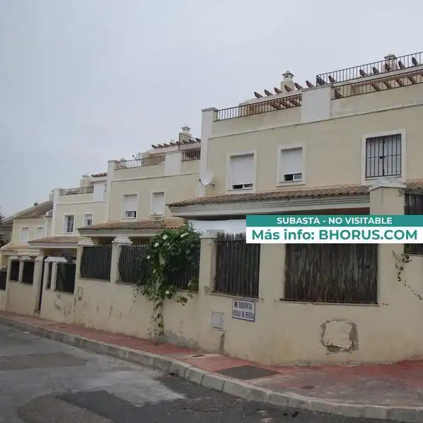 Haus mit Pool zum Verkauf in RESIDENCIAL CIUDAD DE HUELVA 64