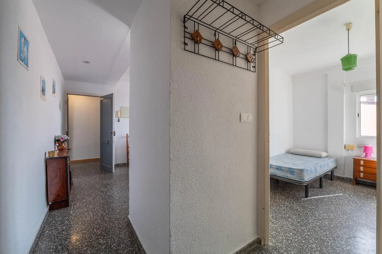 Flat for sale in Granada  with Air Conditioner