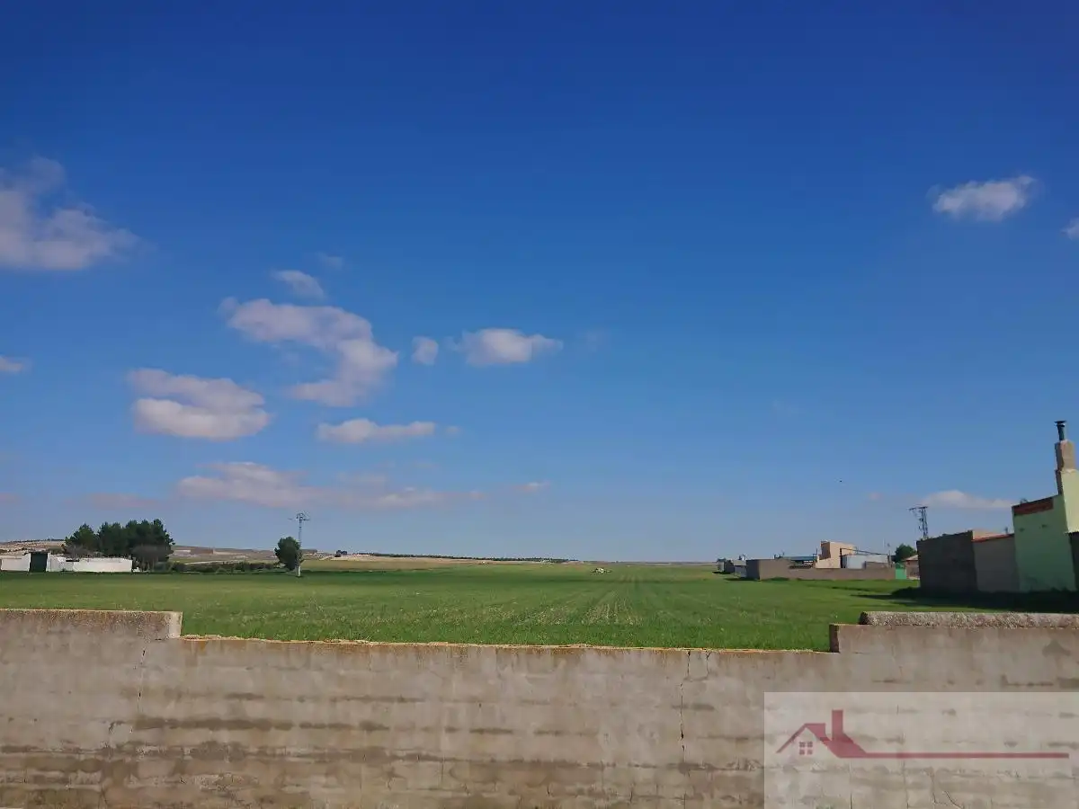 Residential zum Verkauf in ORIENTE, Santa María del Campo Rus