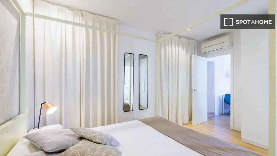 Appartamento con terrazza in affitto a Centro, imagen 19