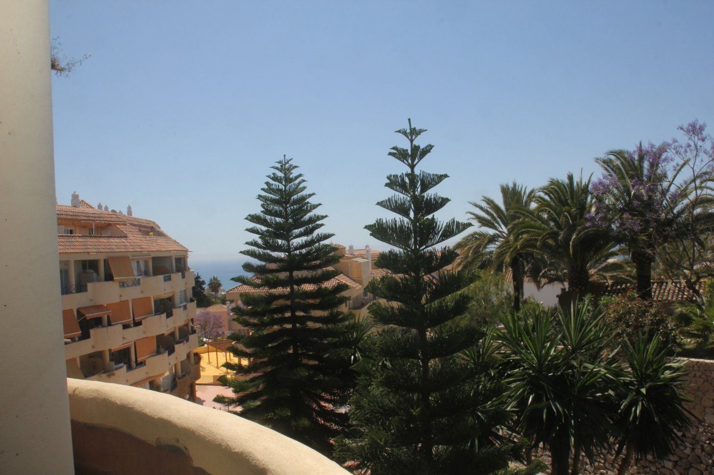 Vista exterior de Apartament de lloguer en Fuengirola amb Terrassa i Piscina comunitària