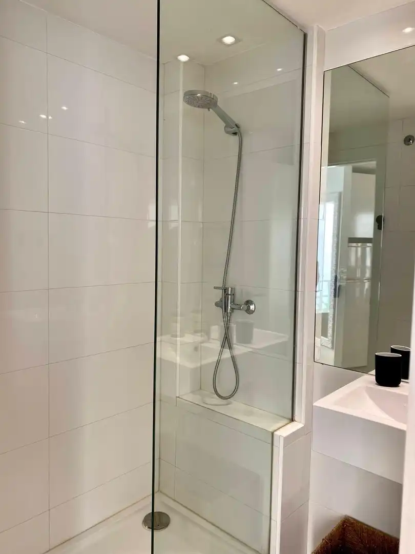Bathroom of Apartments for sale in Valencia  with Air Conditioner, Heating and Furnished