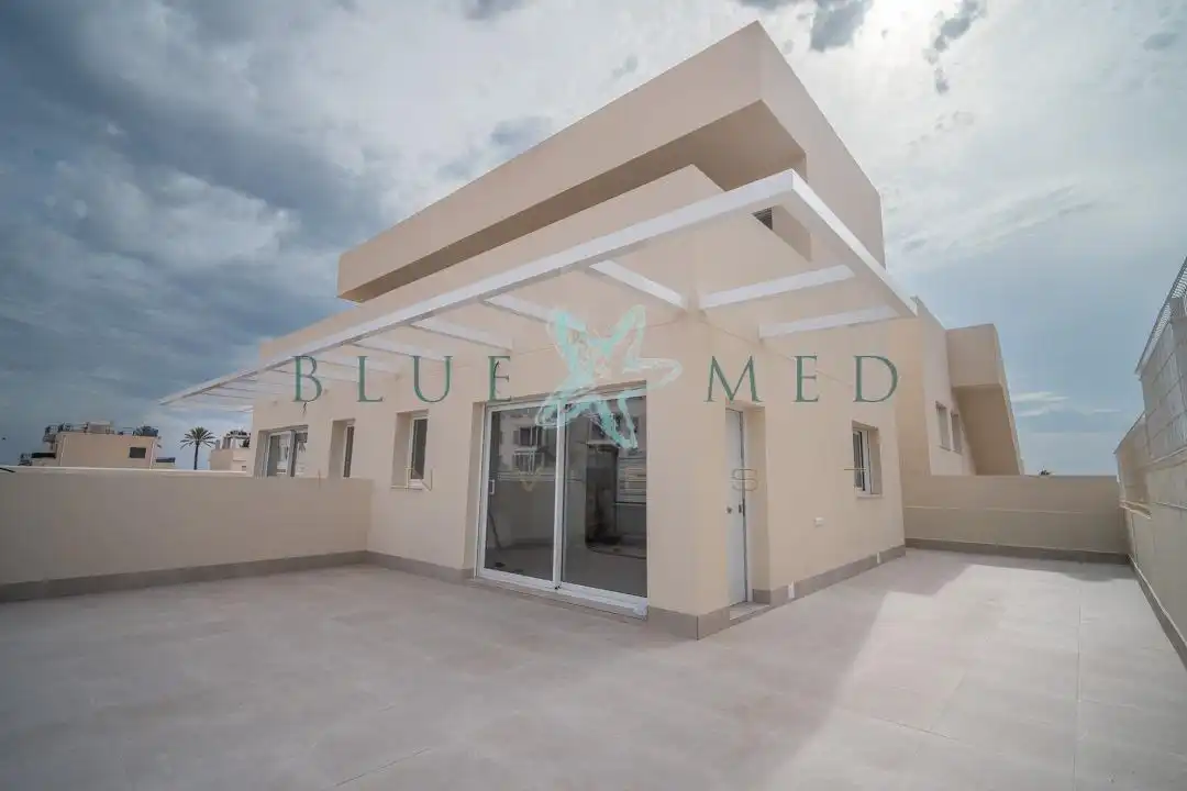 Duplex con piscina in vendita a Calle EMBARCACIÓN COLUMBRETES, imagen 4