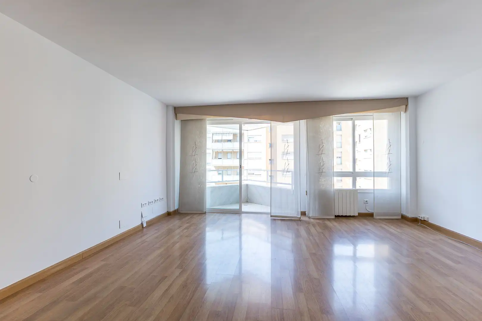 Habitación de Piso en venta en Molins de Rei con Aire acondicionado, Calefacción y Parquet