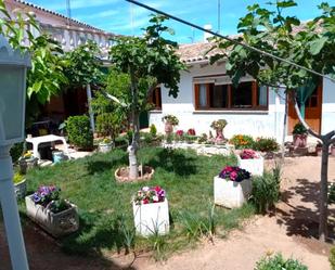 Garden of Single-family semi-detached for sale in Consuegra  with Heating, Private garden and Terrace