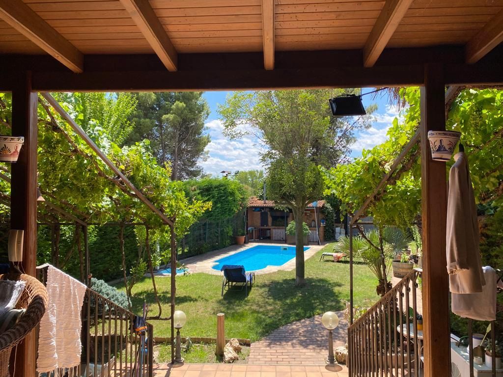 Jardí de Casa adosada en venda en Calahorra amb Aire condicionat, Calefacció i Jardí privat