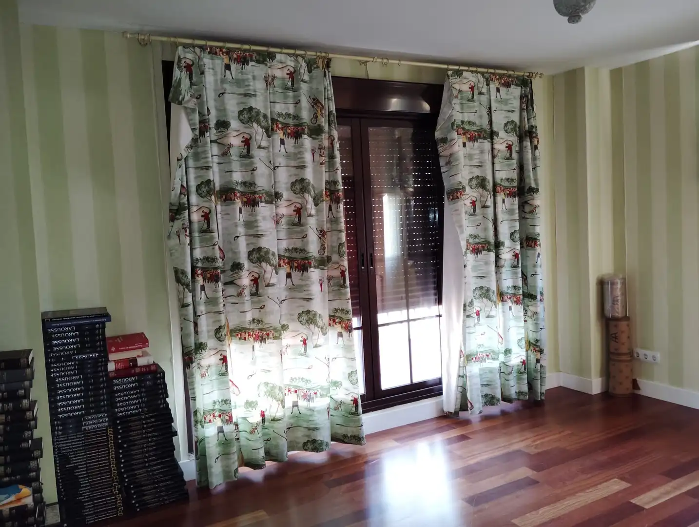 Habitación de Casa o chalet en venta en Guillena con Aire acondicionado, Calefacción y Jardín privado