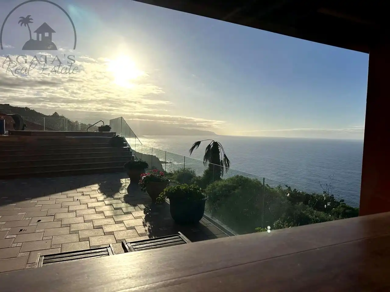 Vista exterior de Casa o xalet en venda en Tacoronte amb Aire condicionat, Calefacció i Jardí privat