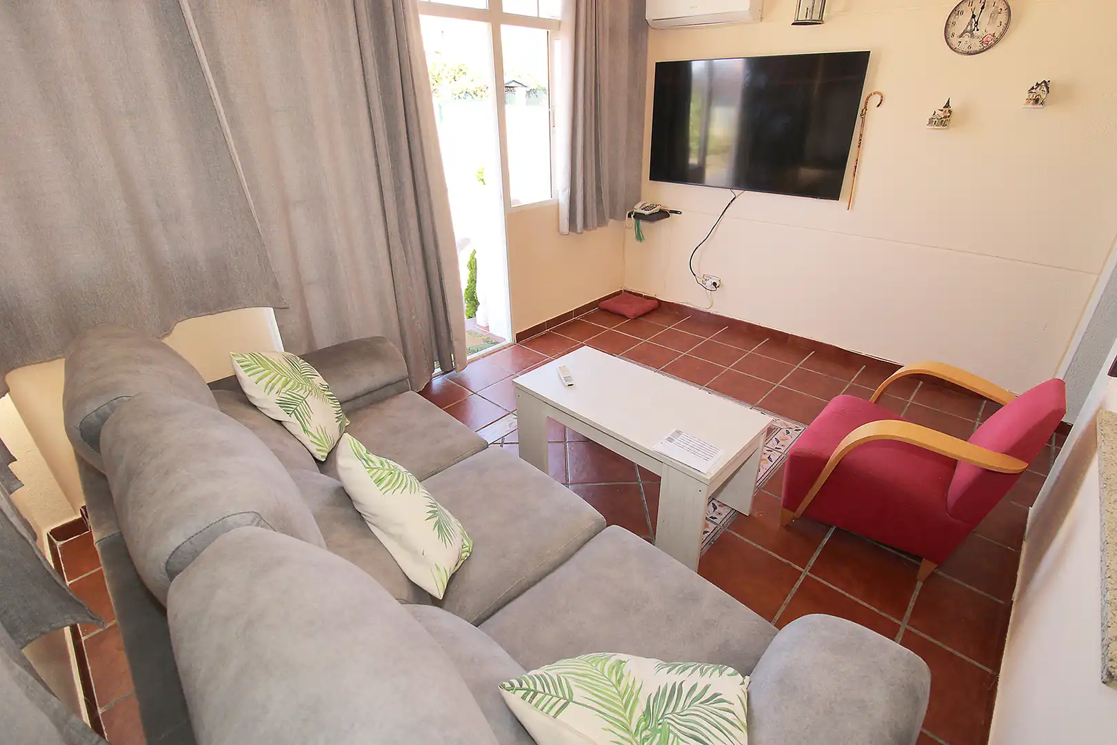 Sala de estar de Casa o chalet en venta en Torremocha de Jarama con Aire acondicionado, Calefacción y Jardín privado