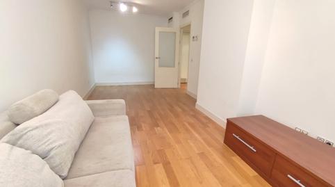 Foto 2 de Piso en venta en Calle Eros, Legazpi, Madrid