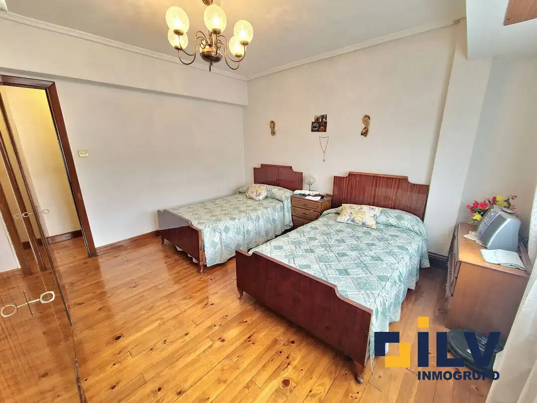 Bedroom of Flat for sale in Bilbao   with Heating, Terrace and Storage room