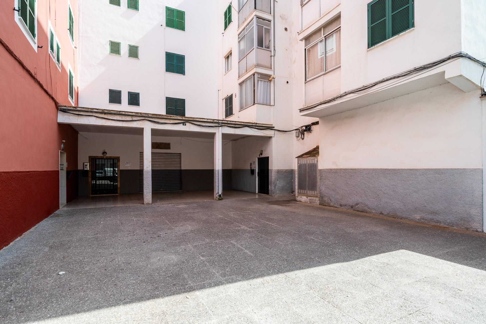 Vista exterior de Piso en venta en  Palma de Mallorca con Balcón