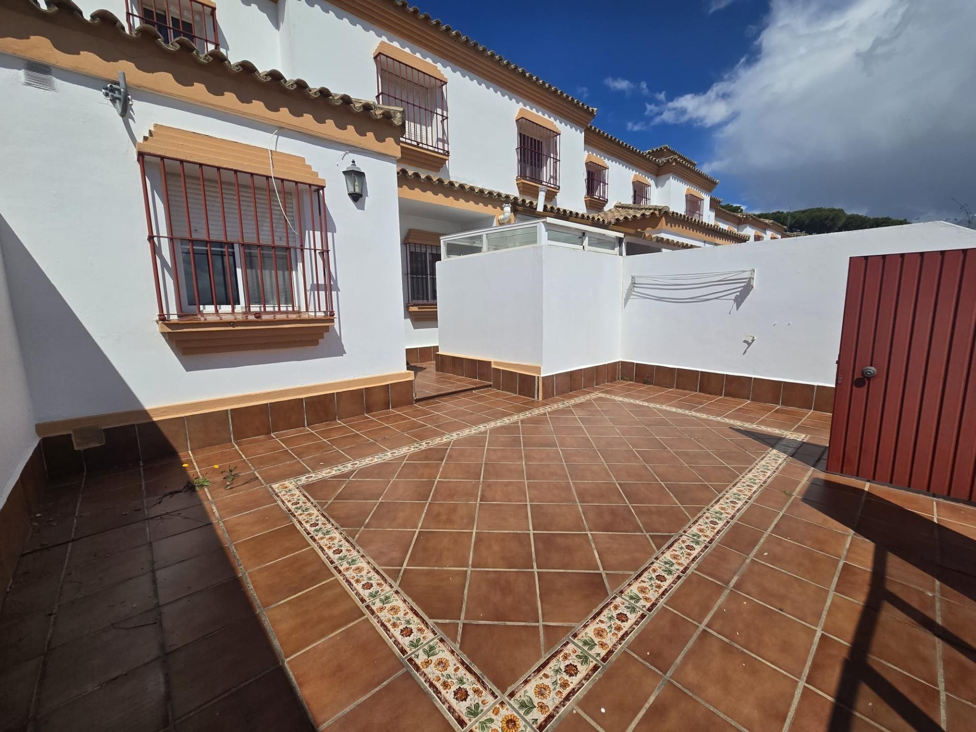 Terraza de Casa o chalet en venta en Chiclana de la Frontera con Jardín privado y Piscina comunitaria