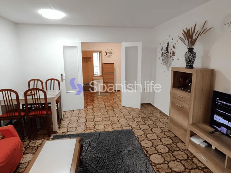 Piso en venta en Alicante / Alacant con Aire acondicionado, Amueblado y Horno