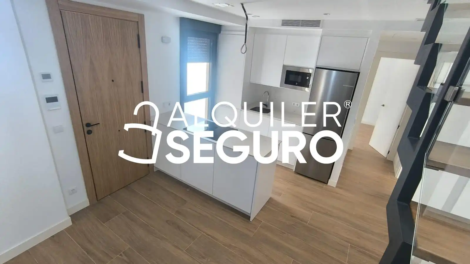 Cuina de Àtic de lloguer en Sevilla amb Aire condicionat, Calefacció i Piscina