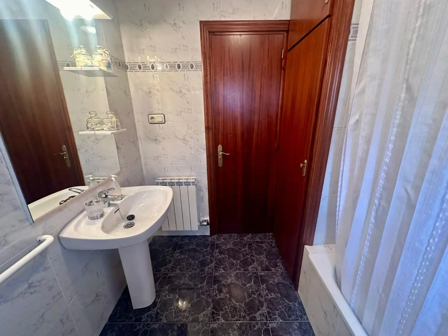 Bathroom of Houses for sale in El Vendrell  with Private garden, Terrace and Storage room