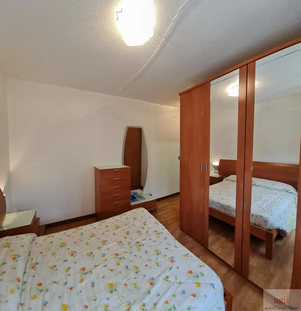 Bedroom of Houses for sale in Trillo  with Alarm and Community pool
