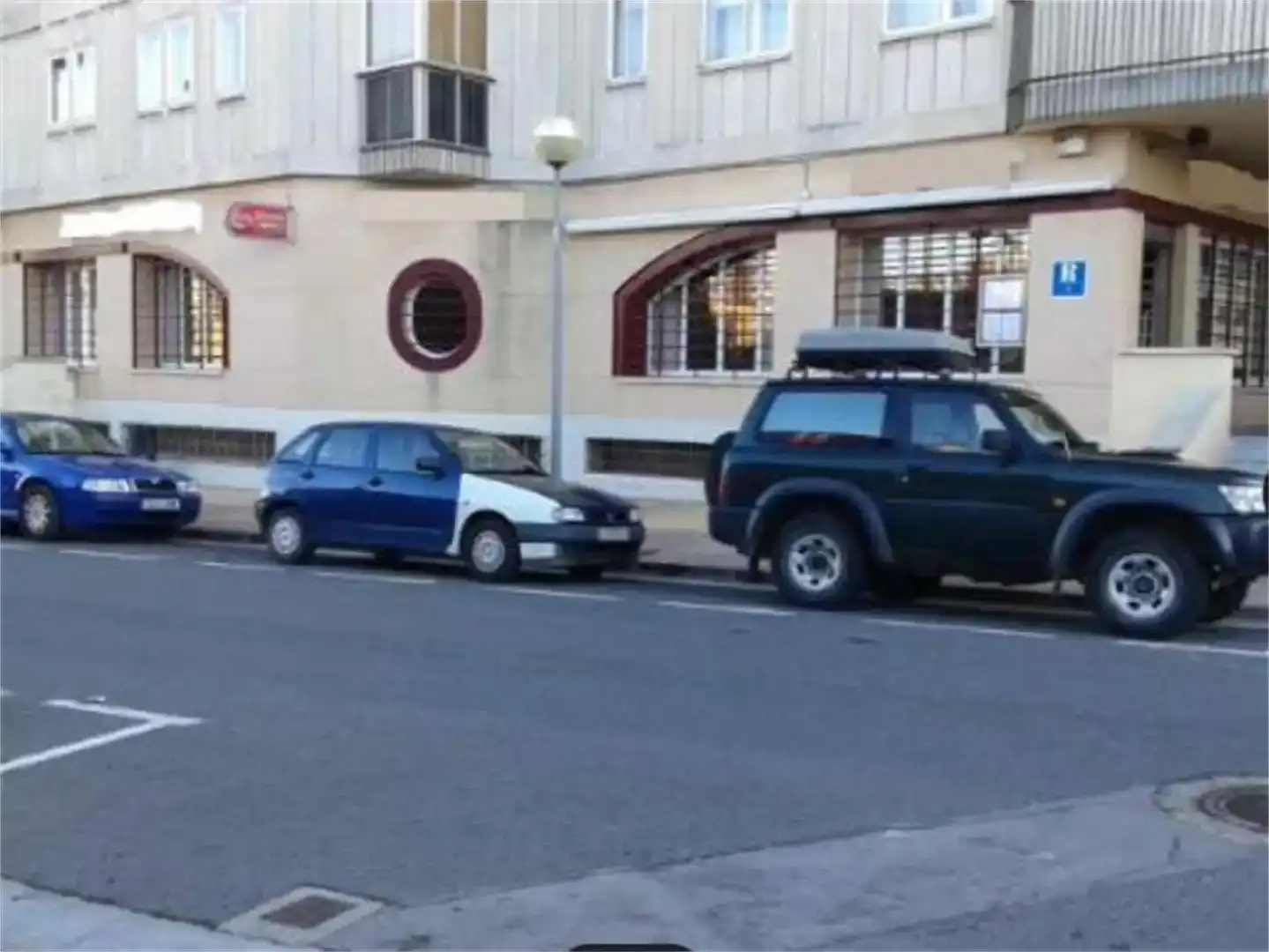 Aparcament de Local de lloguer en  Logroño
