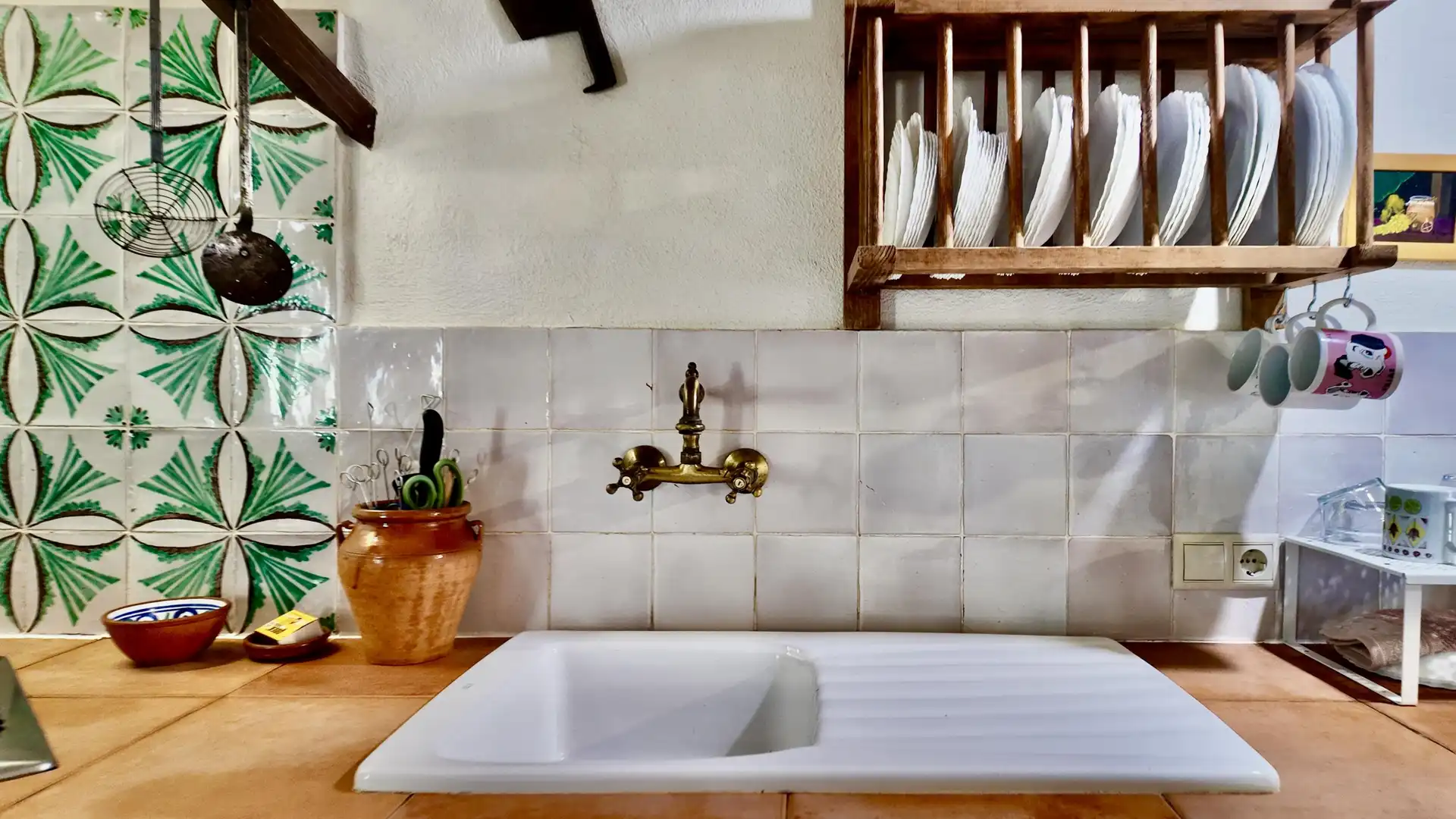 Cocina de Finca rústica en venta en Santaella con Aire acondicionado, Jardín privado y Terraza