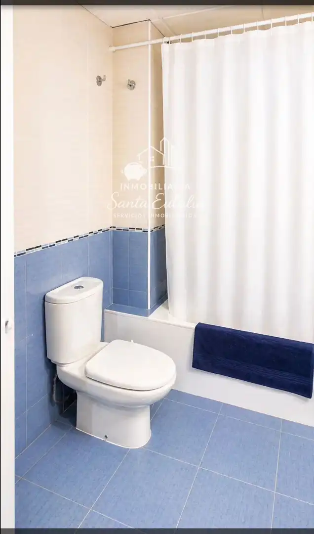 Badezimmer von Wohnung zum Verkauf in Mérida mit Klimaanlage, Heizung und Parkett
