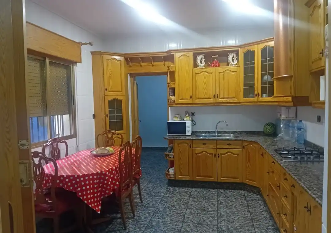 Cuina de Casa adosada en venda en Cartagena amb Aire condicionat, Terrassa i Traster