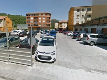 Wohnbaugrundstück zum Verkauf in Parres