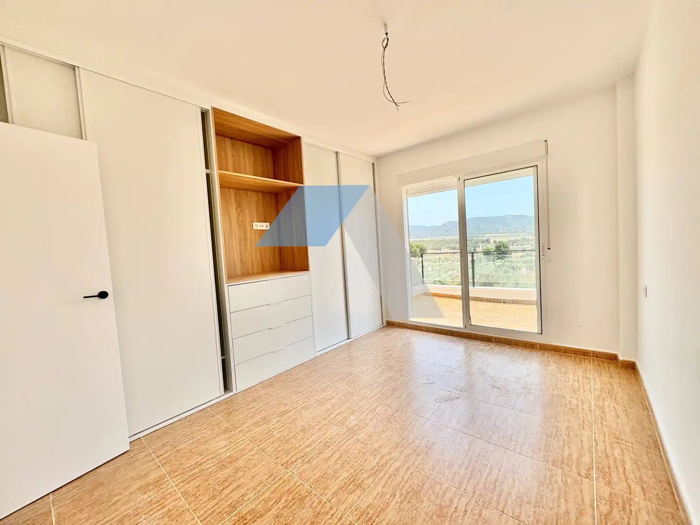Dormitori de Casa o xalet en venda en Castalla amb Jardí privat, Terrassa i Piscina comunitària