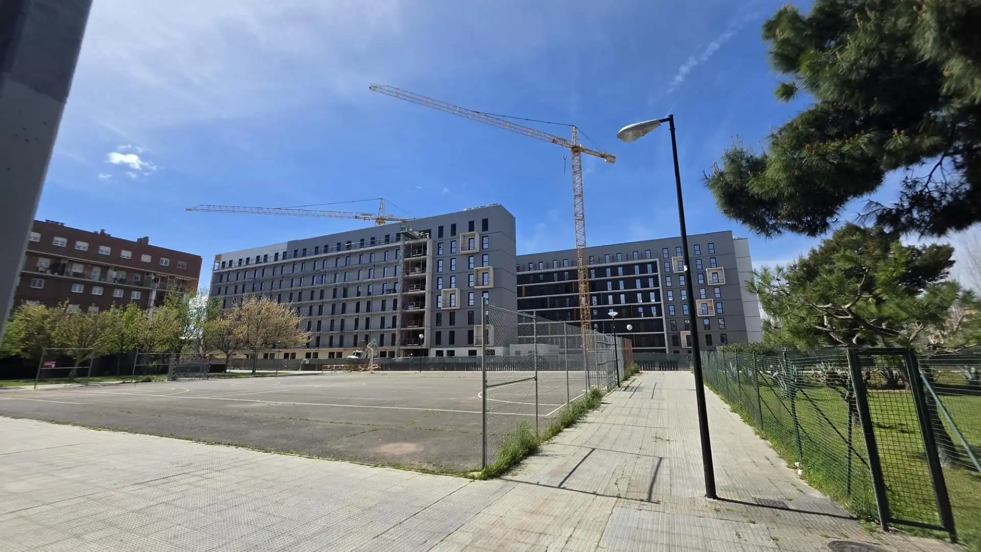 Vista exterior de Local en venta en Zaragoza