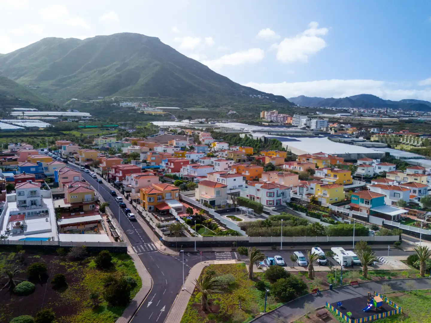 Vista exterior de Casa adosada en venda en San Cristóbal de la Laguna amb Aire condicionat, Jardí privat i Parquet