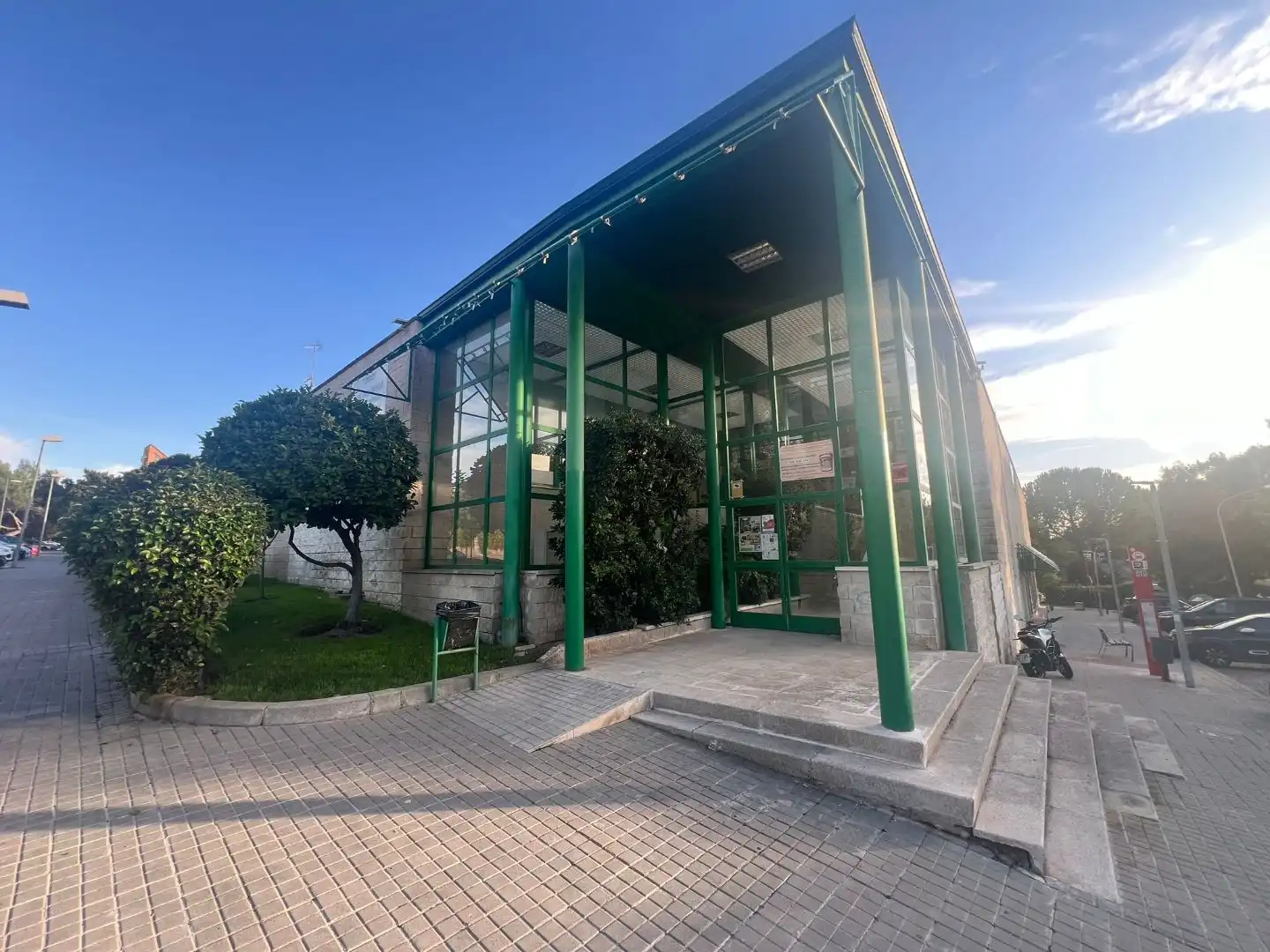 Exterior view of Commercial properties for rent in Villaviciosa de Odón
