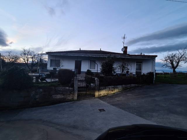 Casa-chalet en Venta en Cartelle