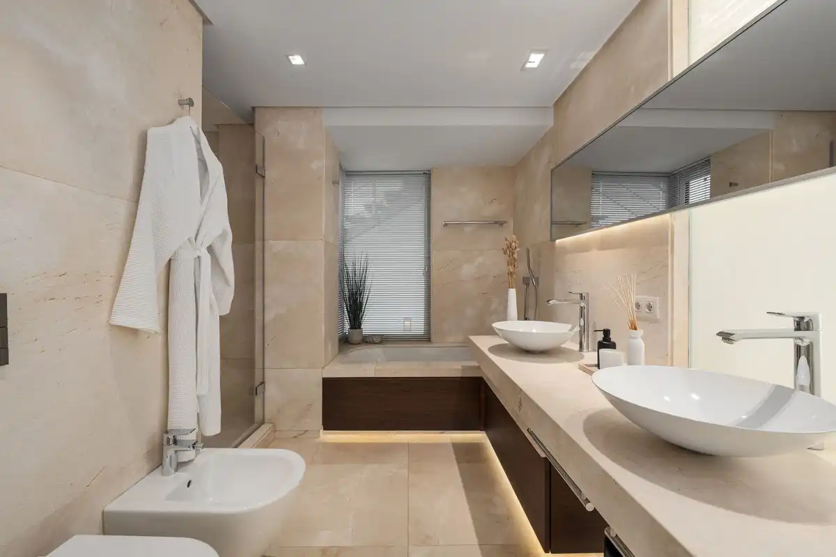 Bathroom of Detached homes for sale in Marbella  with Air Conditioner, Private garden and Terrace