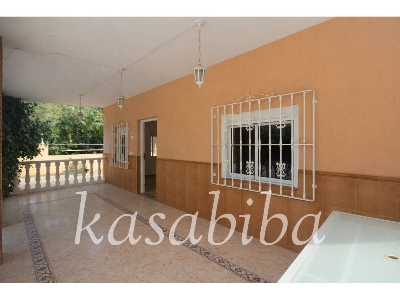 Casa o xalet en venda en Chiva amb Jardí privat, Terrassa i Piscina